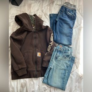 Carhartt sweatshirt & jeans bundle